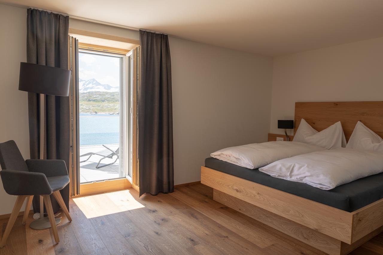 Hotel Grimsel Passhoehe โอเบอร์วัลด์ ภายนอก รูปภาพ