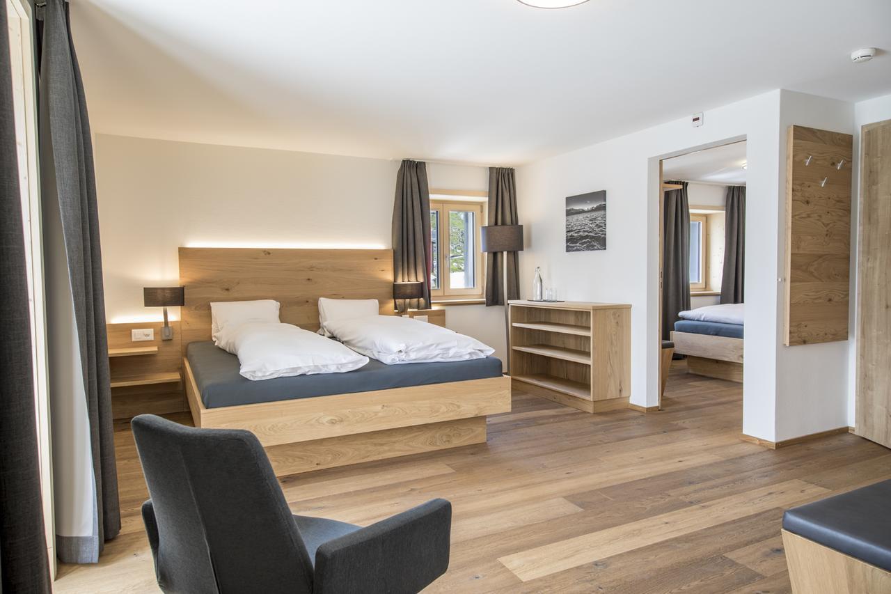 Hotel Grimsel Passhoehe โอเบอร์วัลด์ ภายนอก รูปภาพ