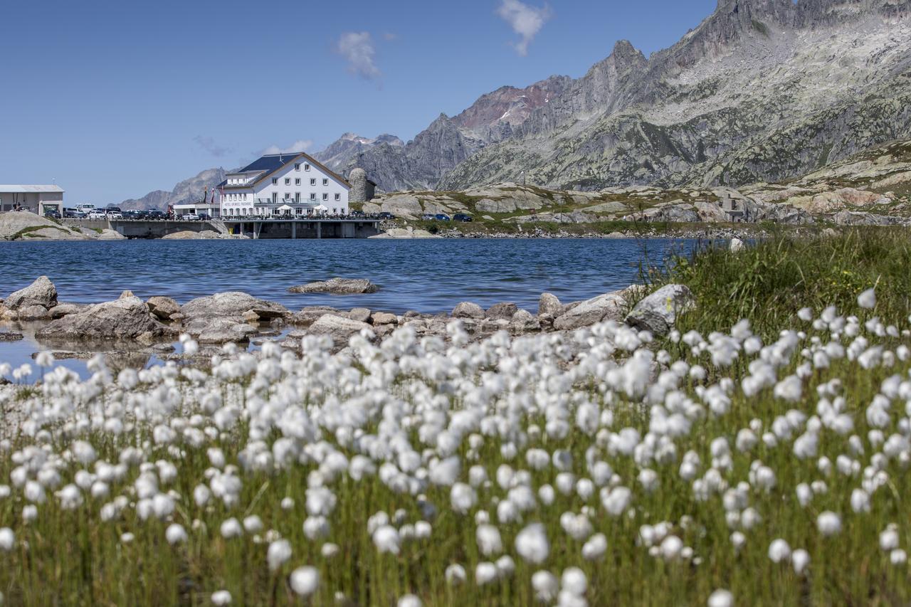 Hotel Grimsel Passhoehe โอเบอร์วัลด์ ภายนอก รูปภาพ