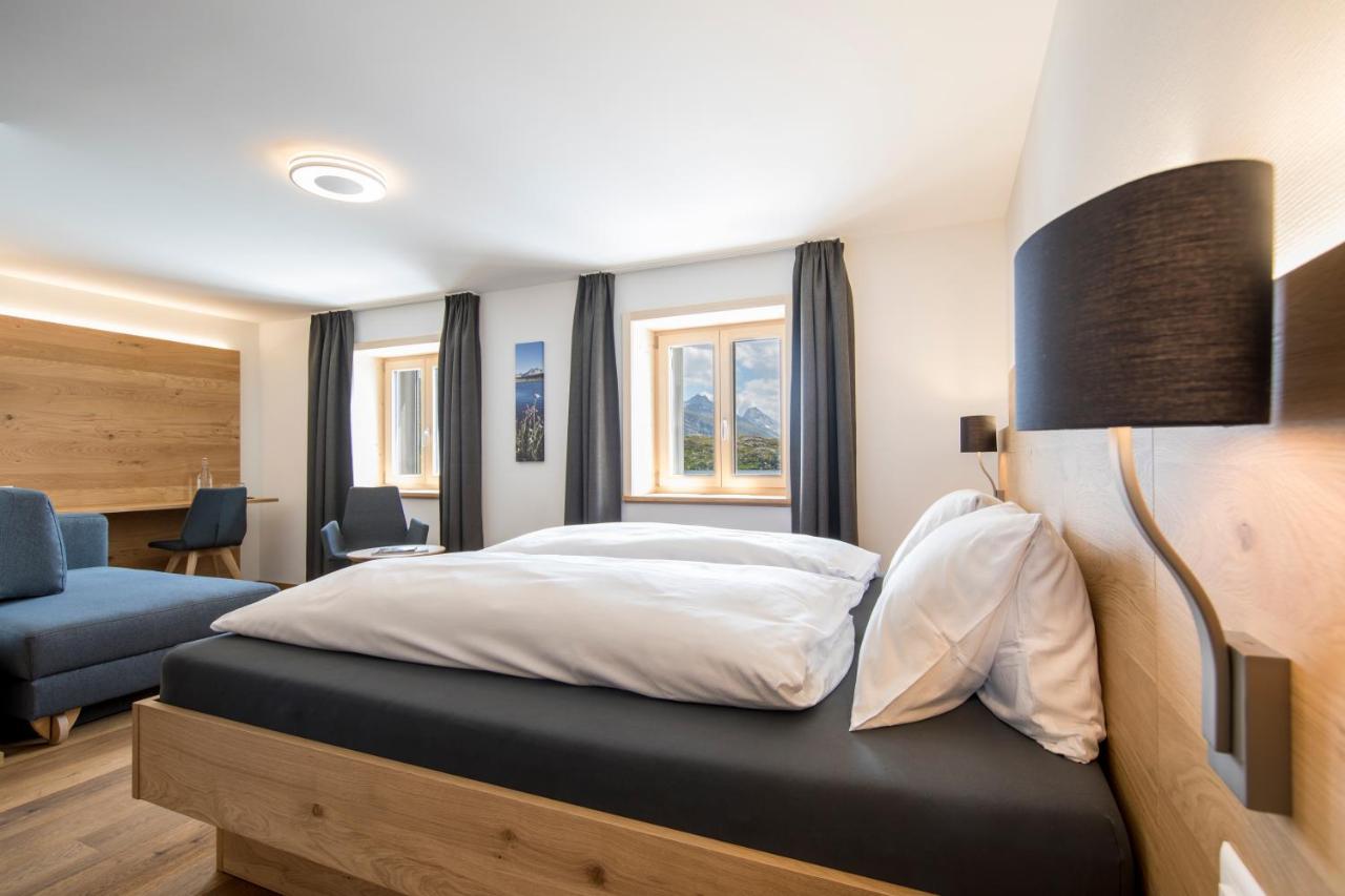 Hotel Grimsel Passhoehe โอเบอร์วัลด์ ภายนอก รูปภาพ